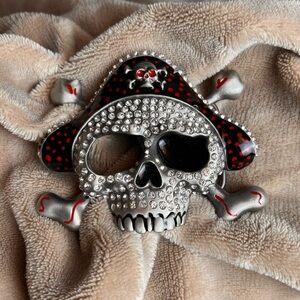 HORROR Heavy Silver Crystal Pirate Skull Belt Buckle with Black and Red Enamel